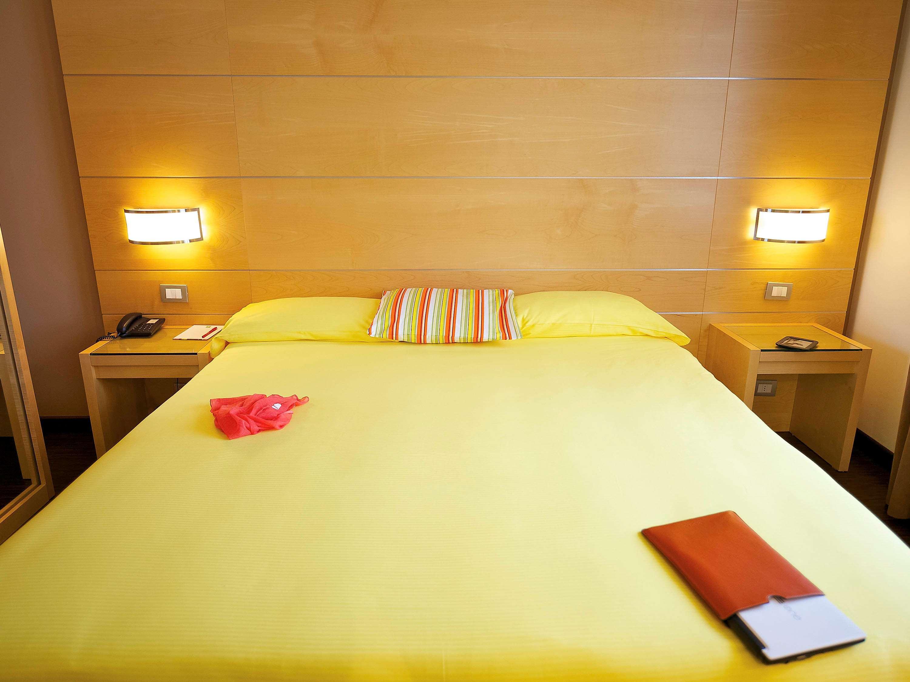 Ibis Styles Parma Toscanini Kültér fotó