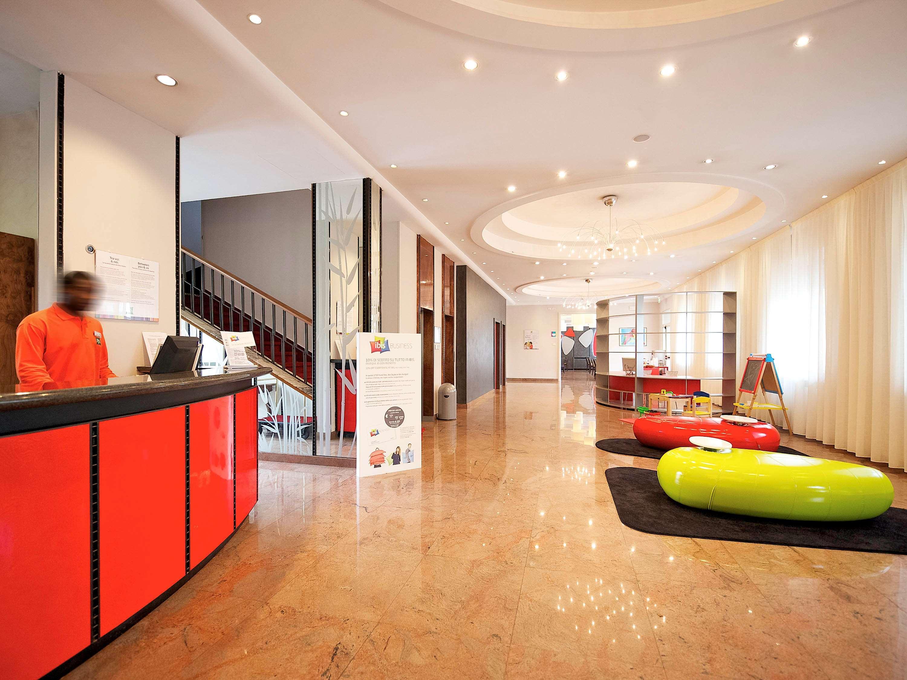 Ibis Styles Parma Toscanini Kültér fotó
