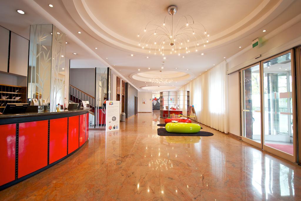 Ibis Styles Parma Toscanini Kültér fotó
