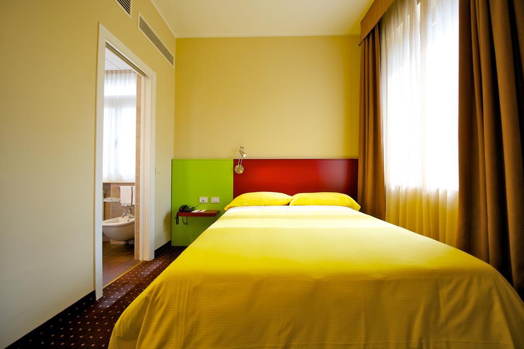 Ibis Styles Parma Toscanini Kültér fotó