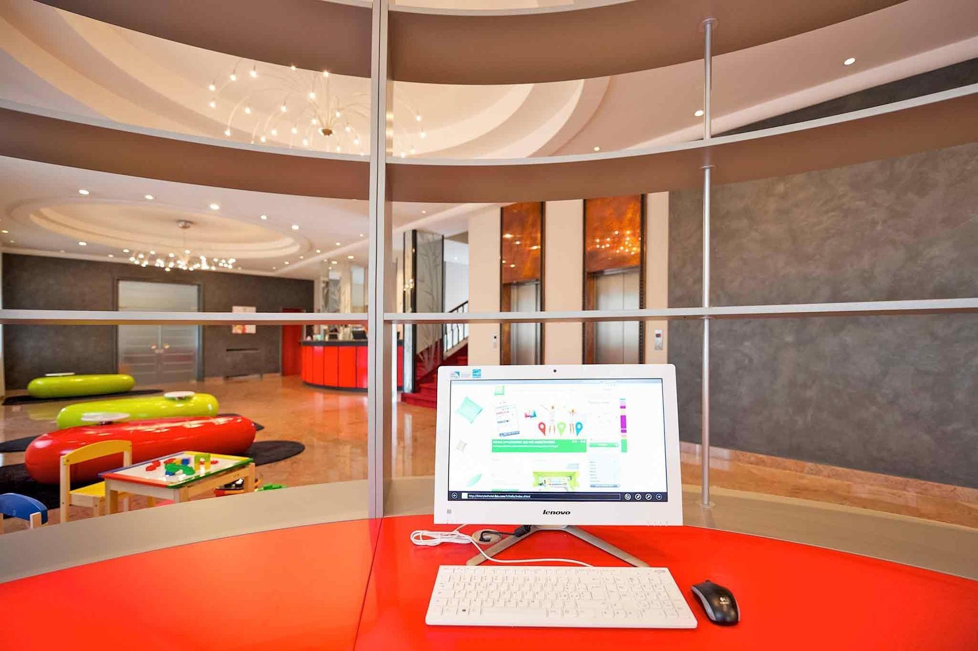 Ibis Styles Parma Toscanini Kültér fotó